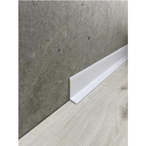 Minilistwa przypodłogowa aluminiowa L – anodowane srebro – 2,7 m WT-40